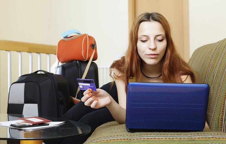 How To Recognize And Avoid Travel Scams