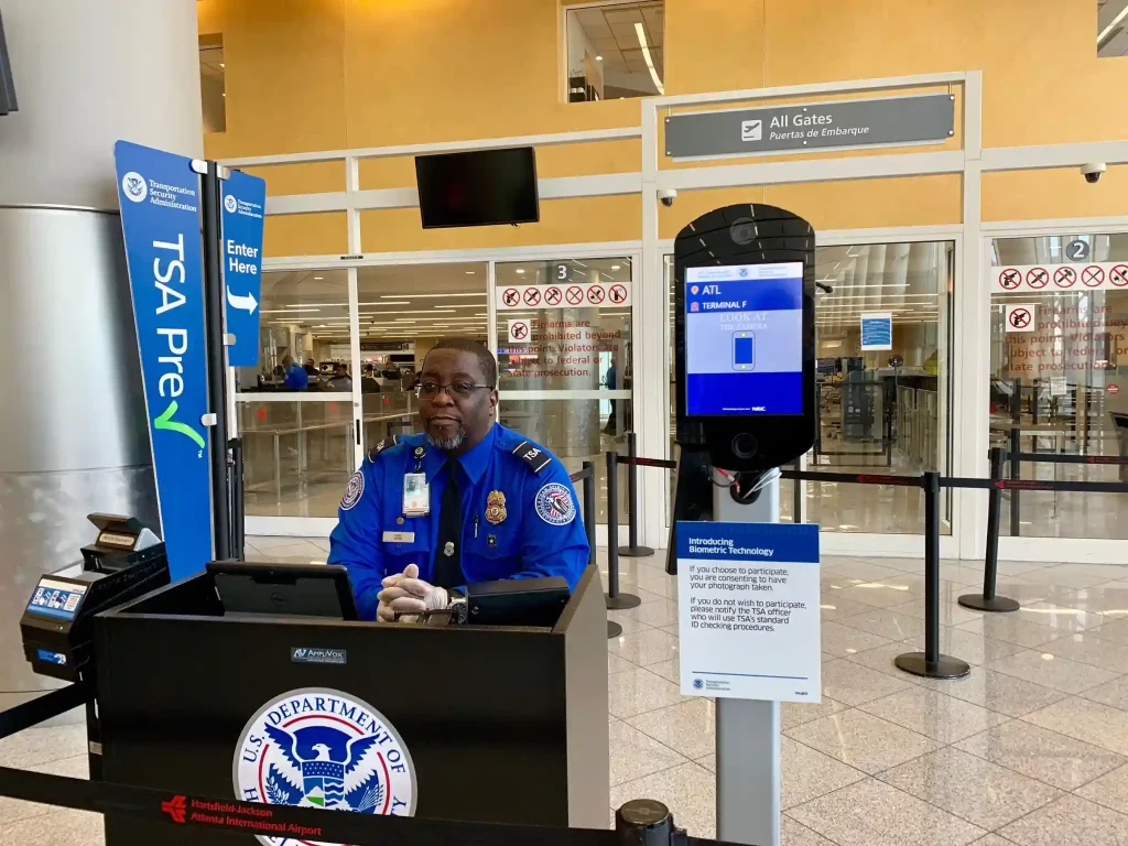 Benefits of TSA PreCheck vs. Global Entry